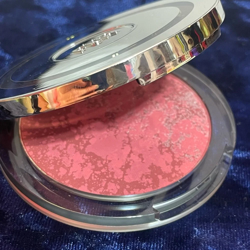 PUR Skin Perfecting Blushing Act Powder shade Berry Beautiful NWOB